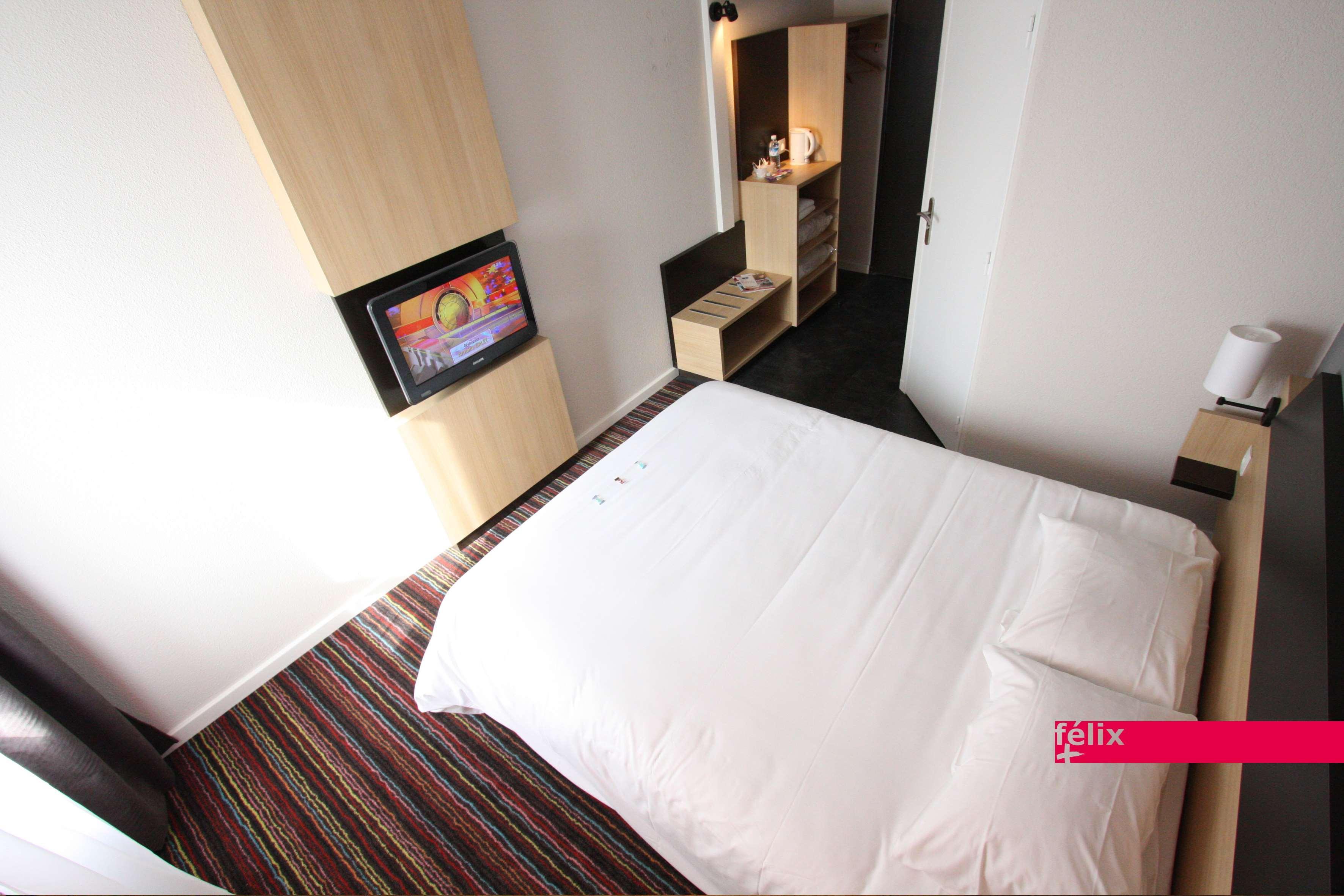 Kyriad Tours Sud - Chambray Les Tours Zimmer foto