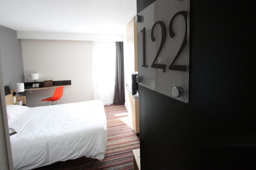 Kyriad Tours Sud - Chambray Les Tours Zimmer foto